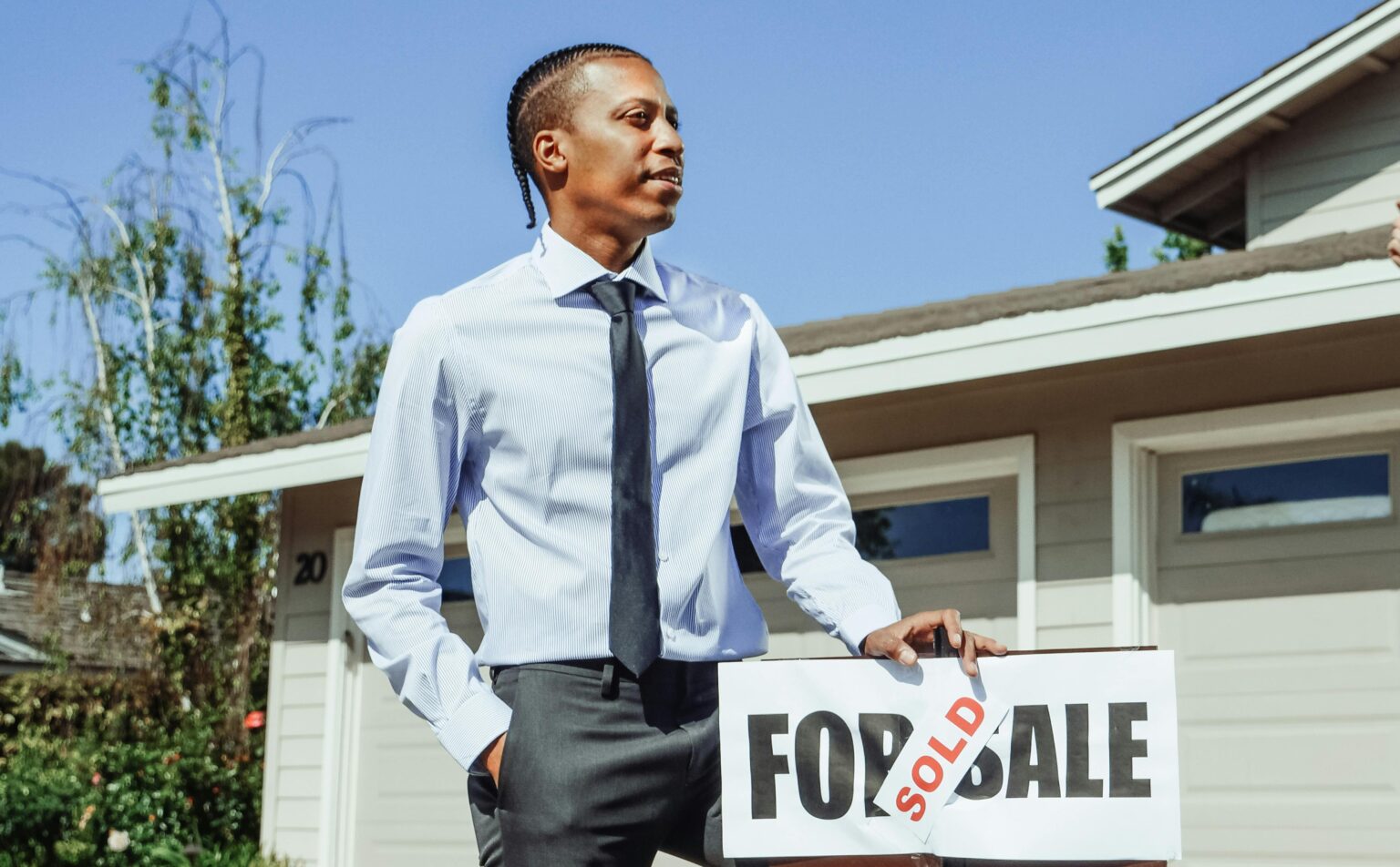 Beyond the Listing: How a Licensed Agent Finds “Off-Market” Gems for You