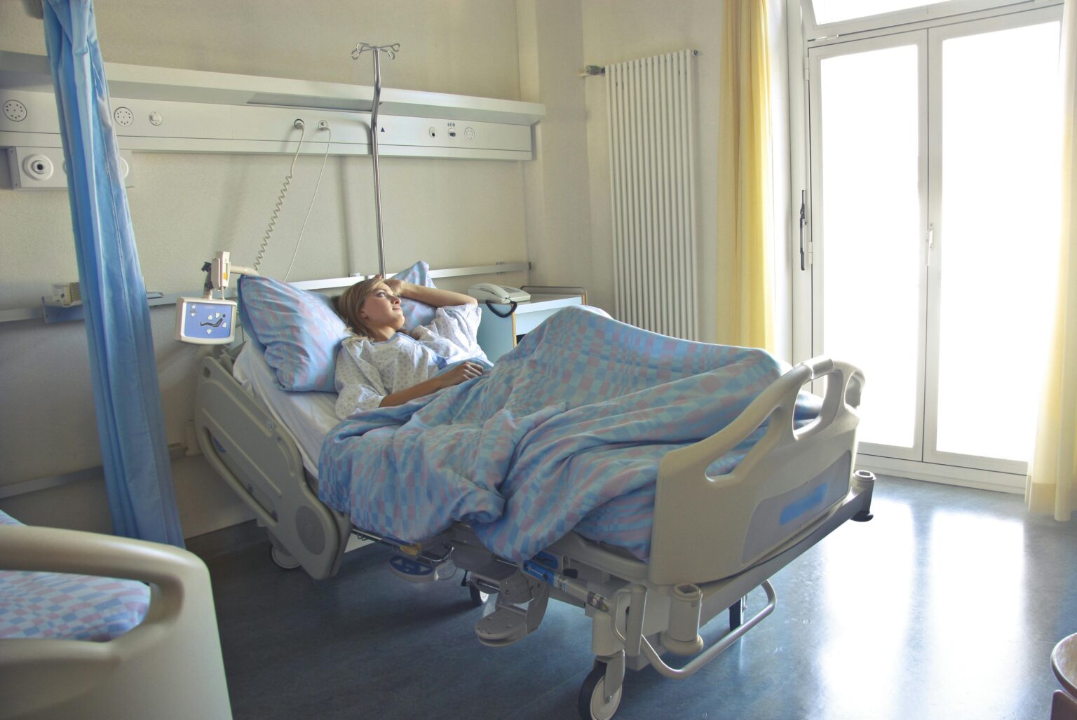 Safety First: Preventing Falls and Injuries with the Right Patient Care Bed