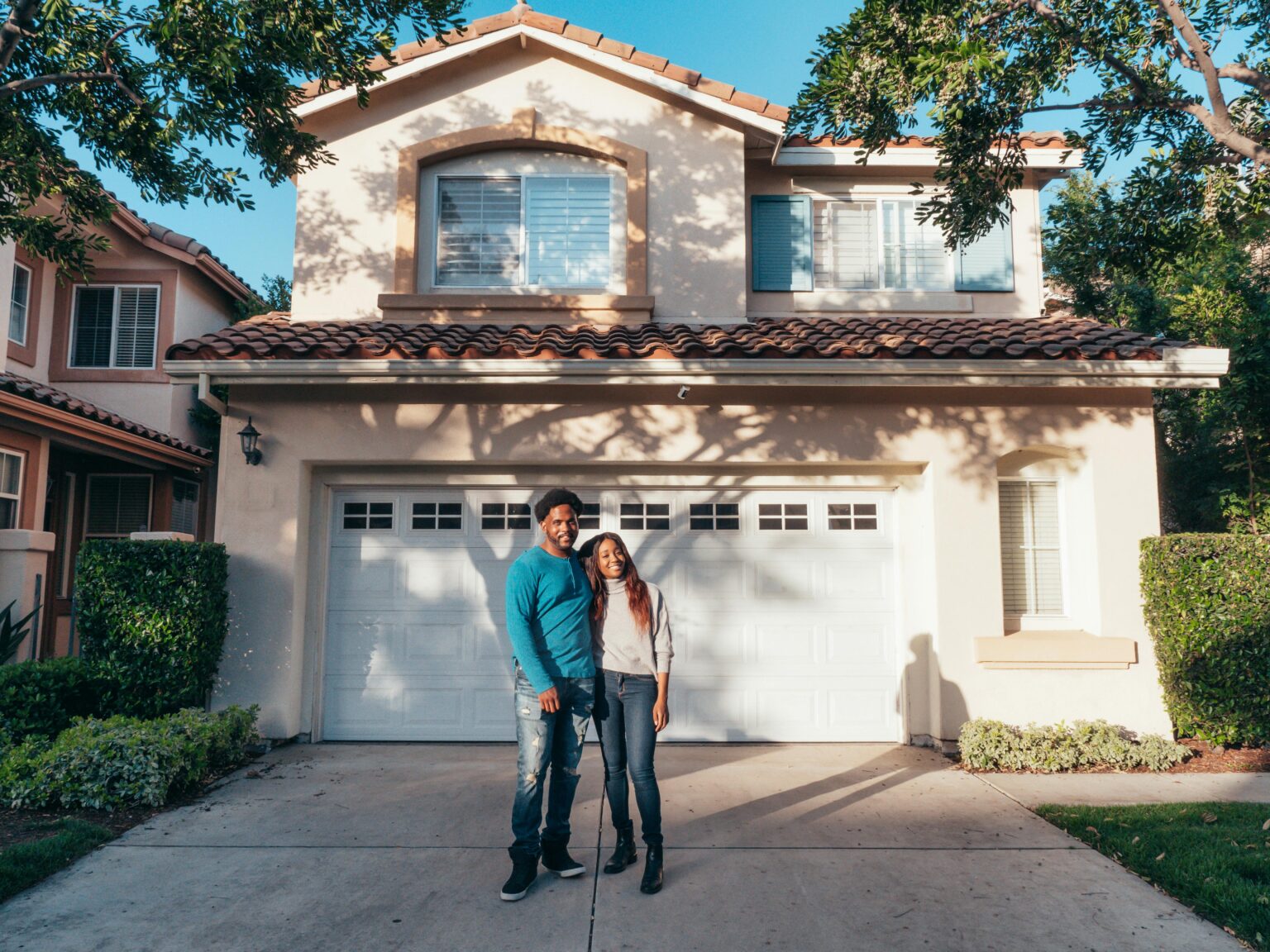 Midtown vs. The Suburbs: Finding Your Perfect Neighborhood in Green Country